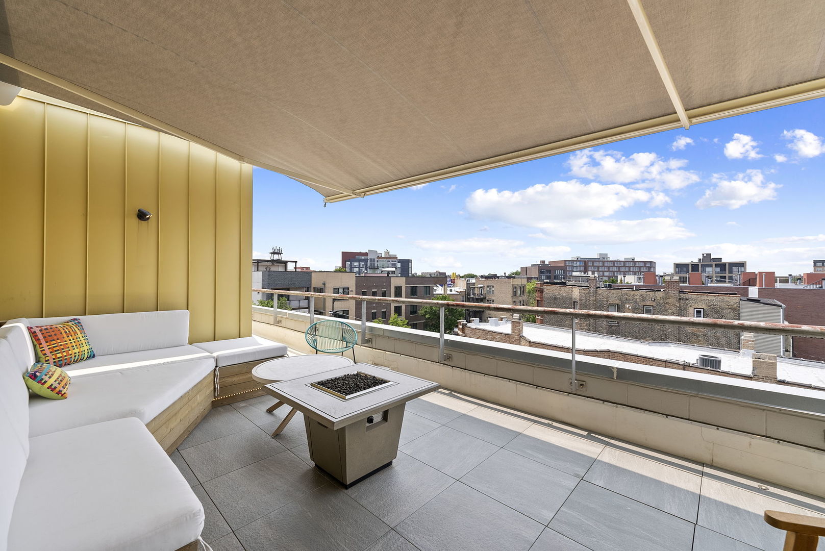 2300 W Armitage Avenue Unit: 5