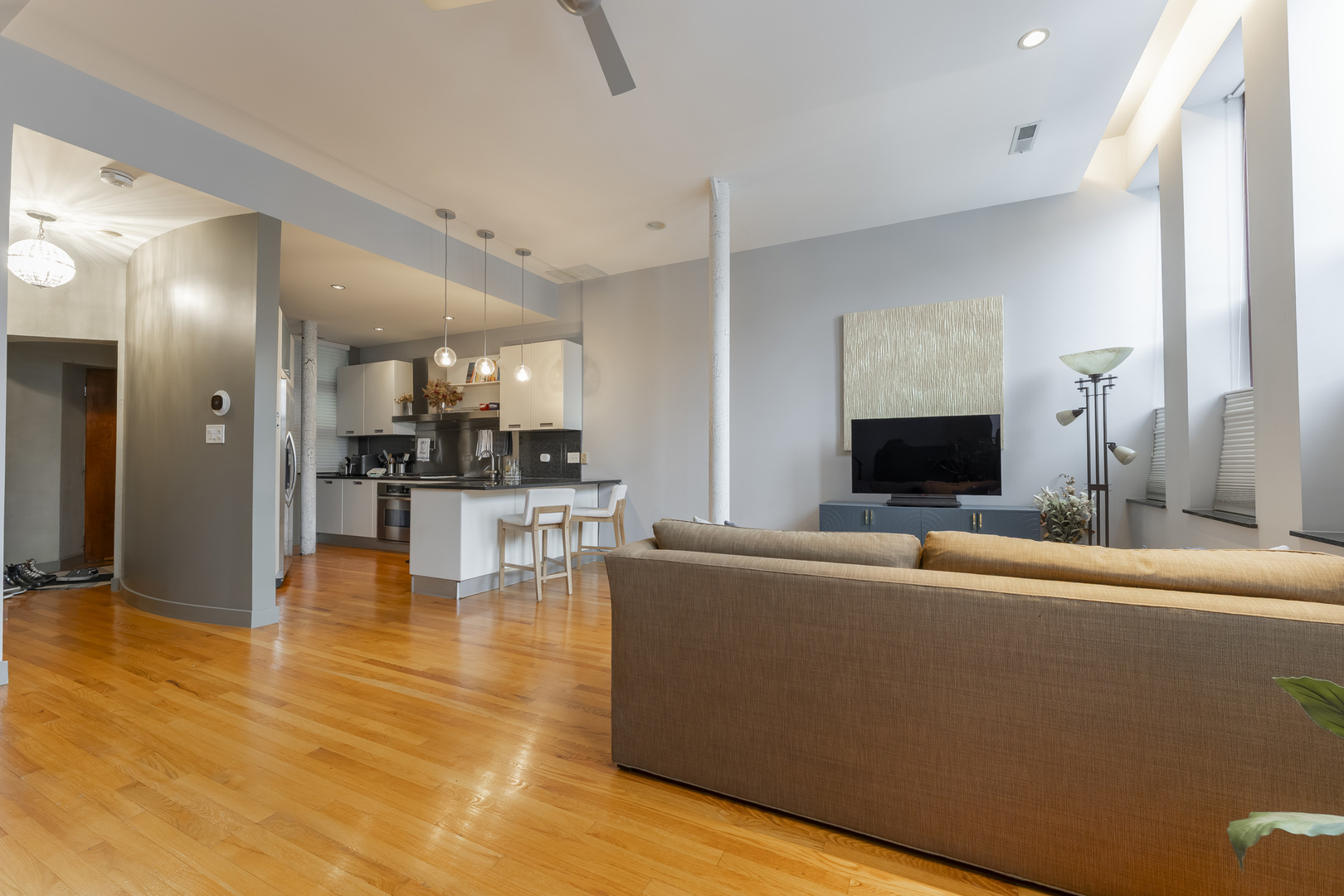 2300 W Armitage Avenue Unit: 5