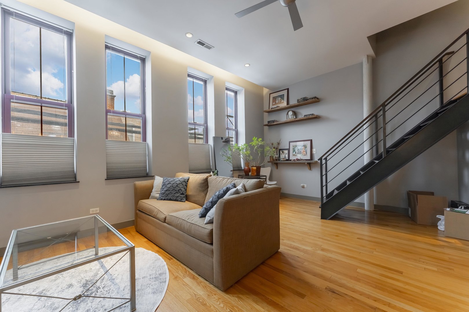 2300 W Armitage Avenue Unit: 5