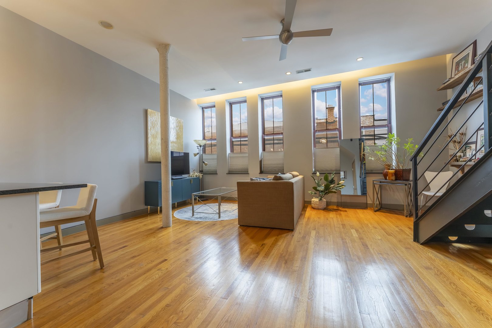 2300 W Armitage Avenue Unit: 5