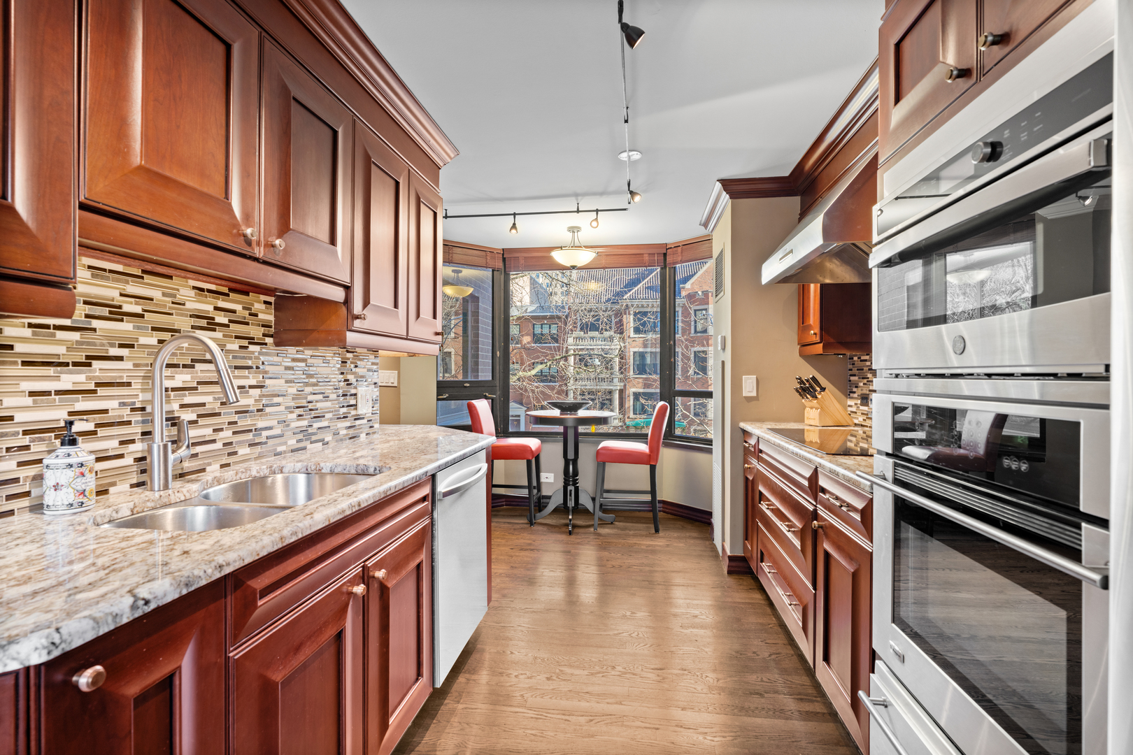 1410 N State Parkway Unit: 3B