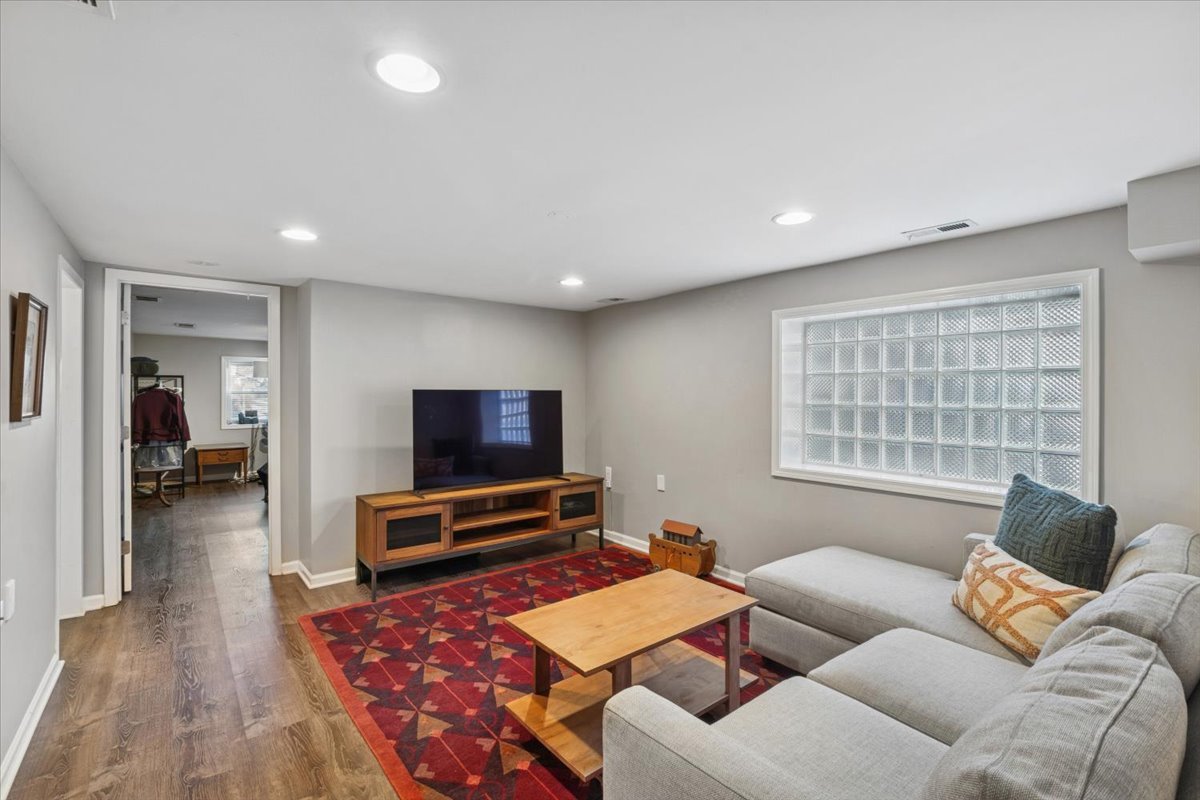 3614 N Hamilton Avenue