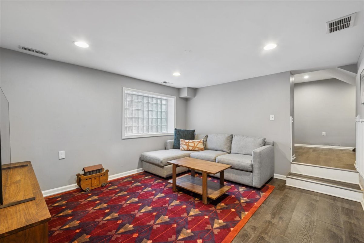 3614 N Hamilton Avenue