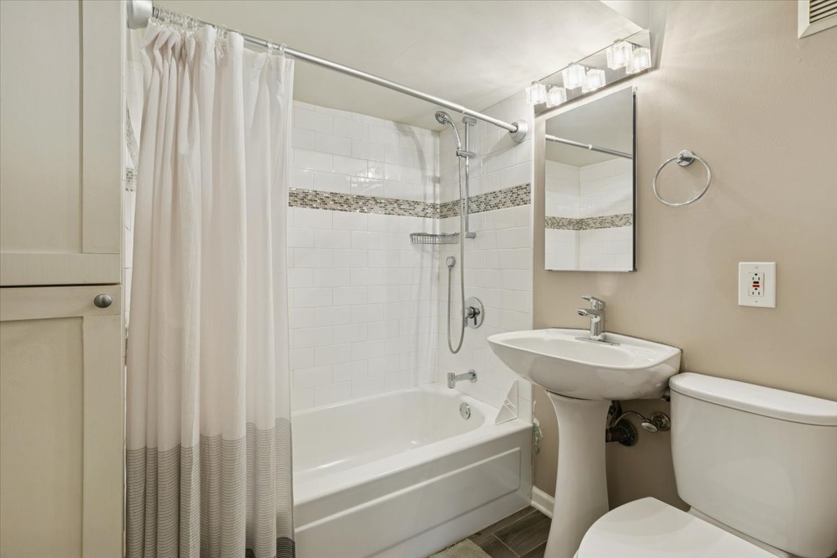 3614 N Hamilton Avenue