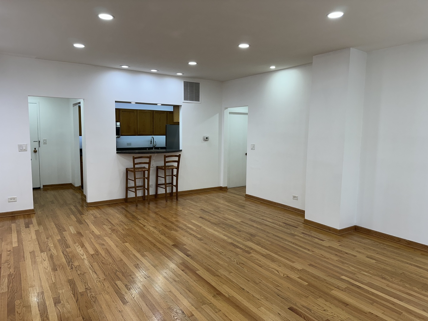 431 S Dearborn Street Unit: 507