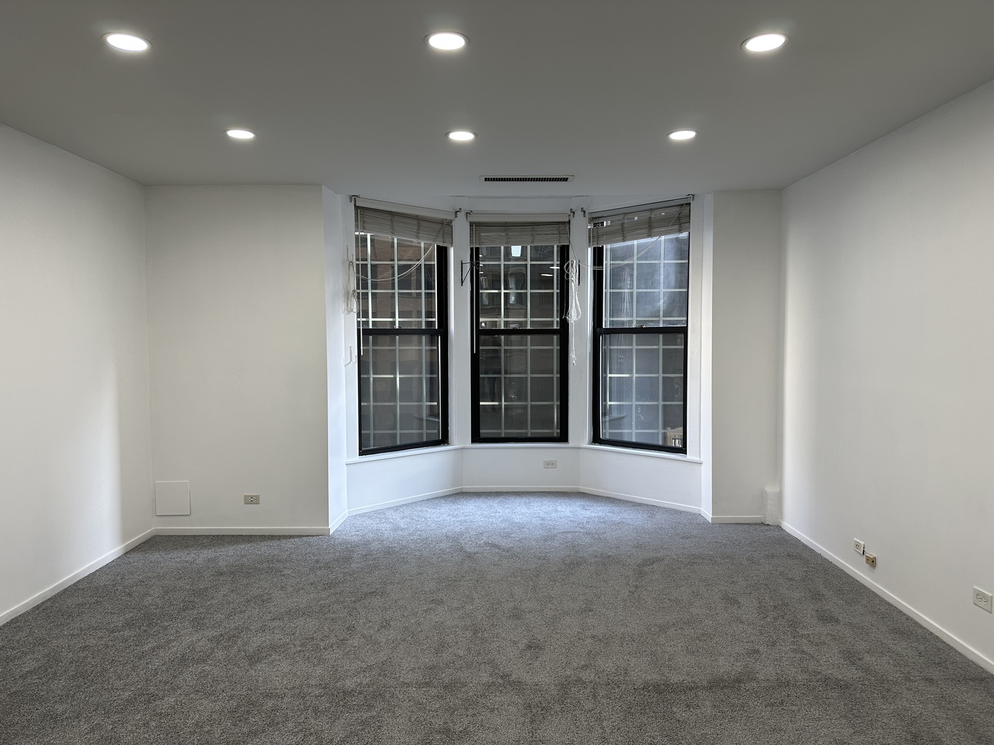 431 S Dearborn Street Unit: 507