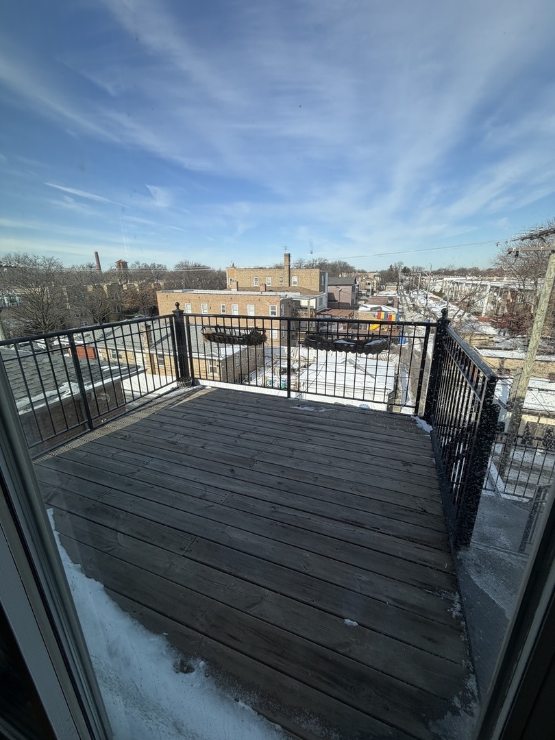 3446 W Bryn Mawr Avenue Unit: 3