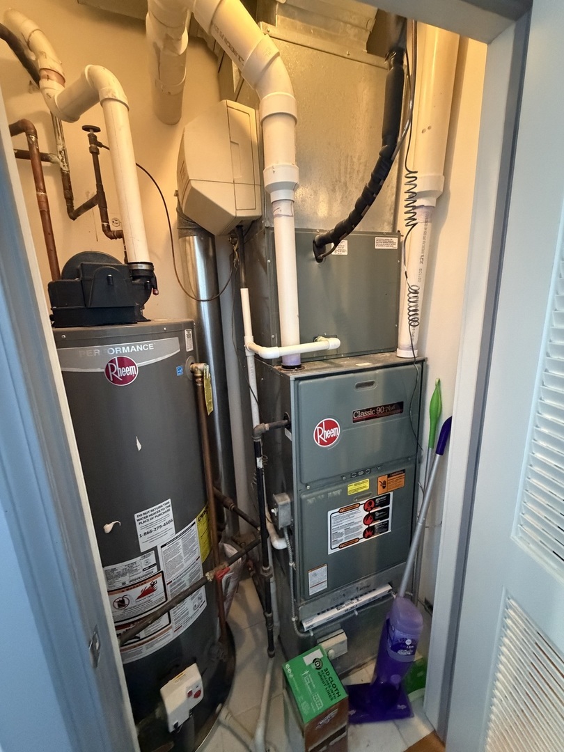 3446 W Bryn Mawr Avenue Unit: 3