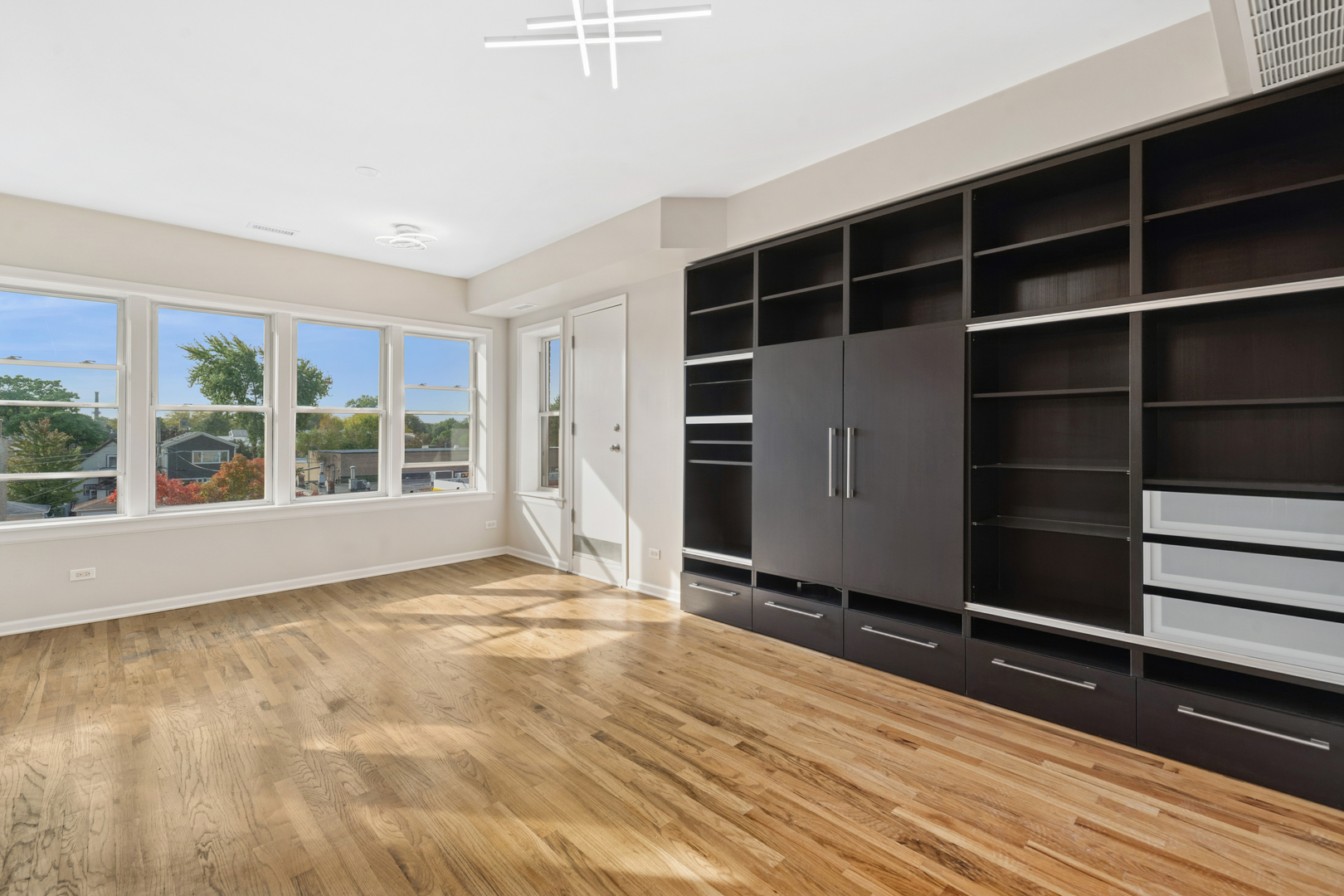 1740 W Foster Avenue Unit: 3F