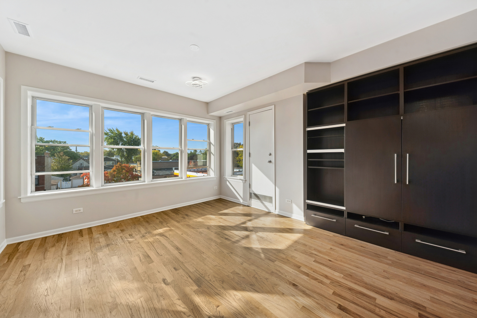 1740 W Foster Avenue Unit: 3F
