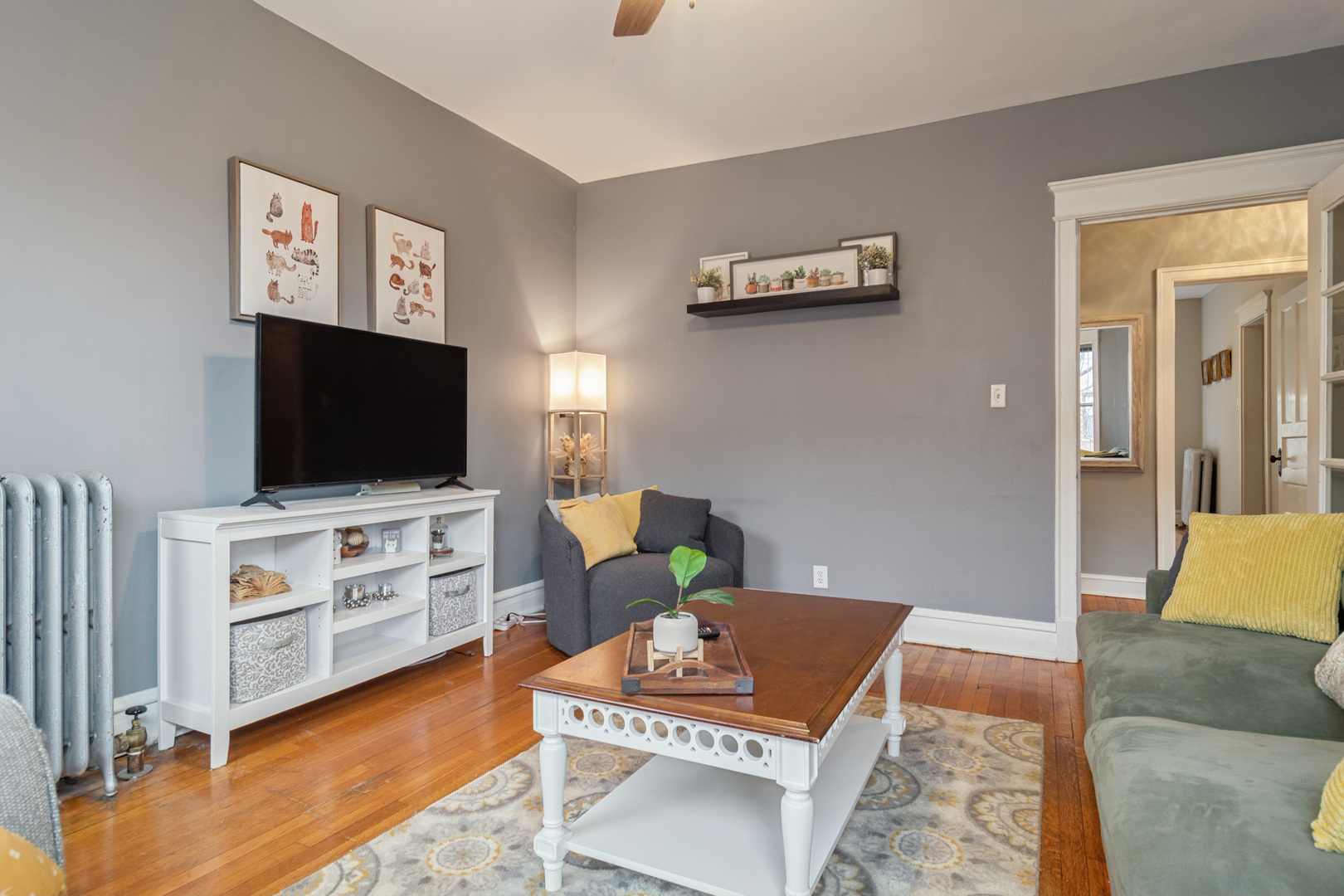 3839 N Wilton Avenue Unit: 2