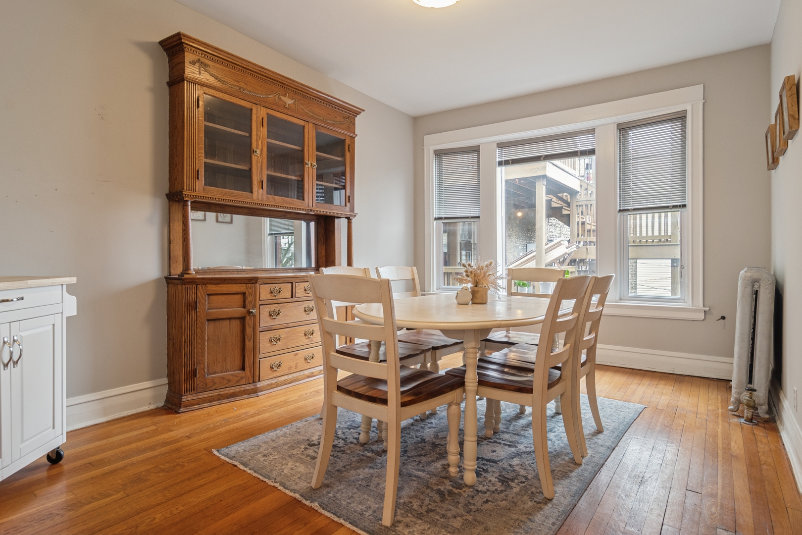 3839 N Wilton Avenue Unit: 2