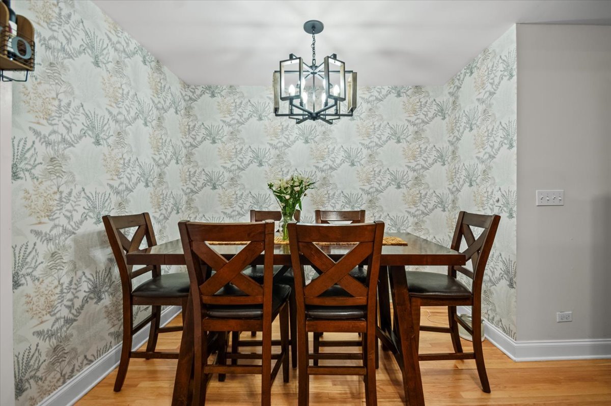 5935 N Magnolia Avenue Unit: 1