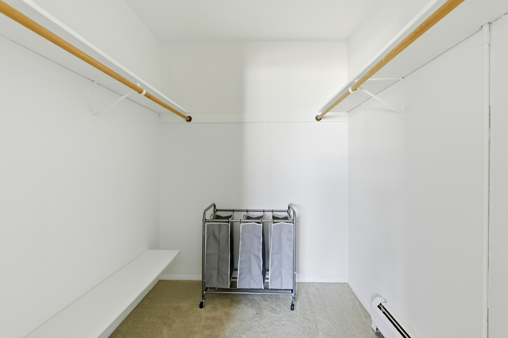 2620 N Windsor Drive Unit: 204