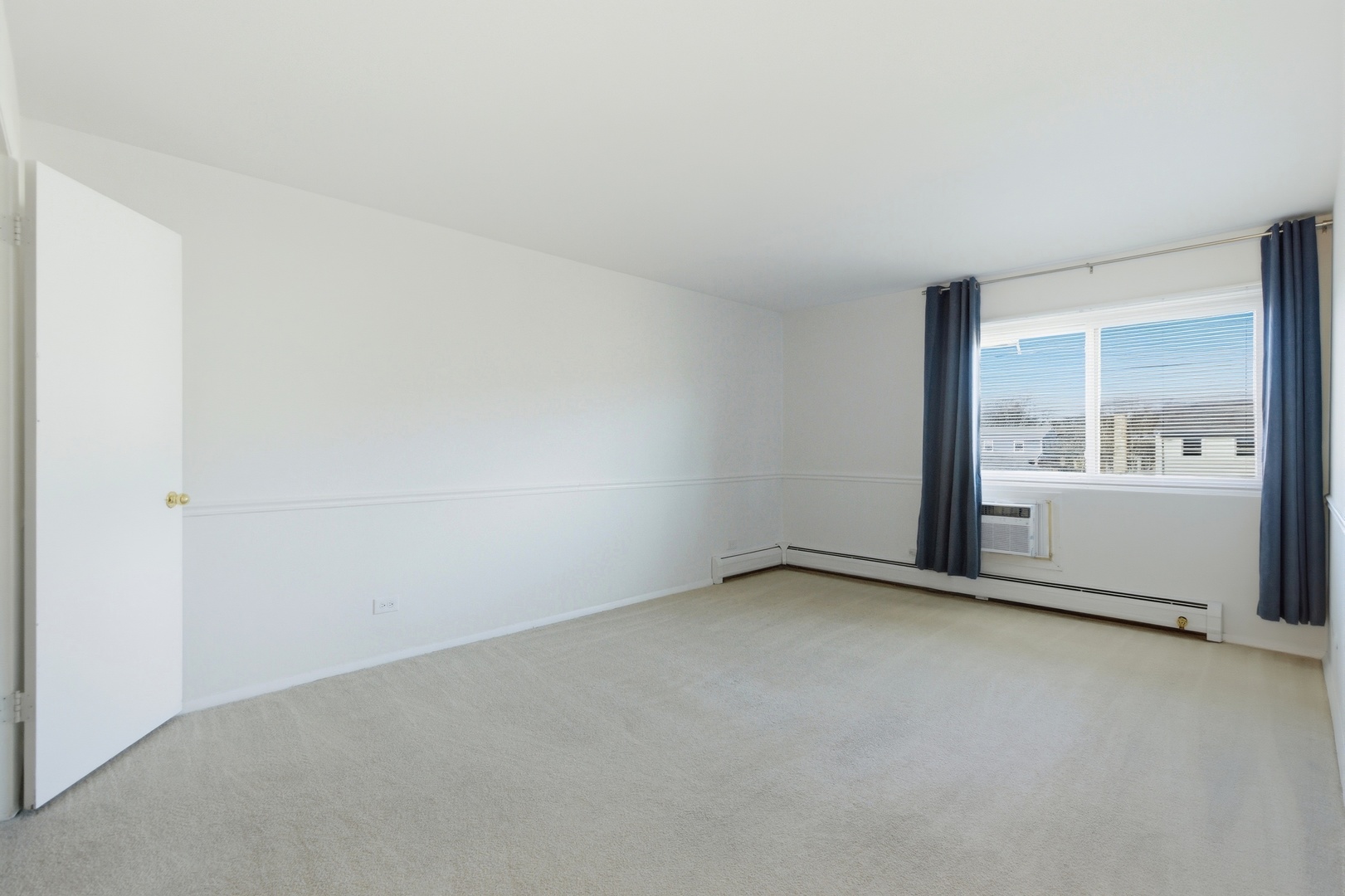 2620 N Windsor Drive Unit: 204