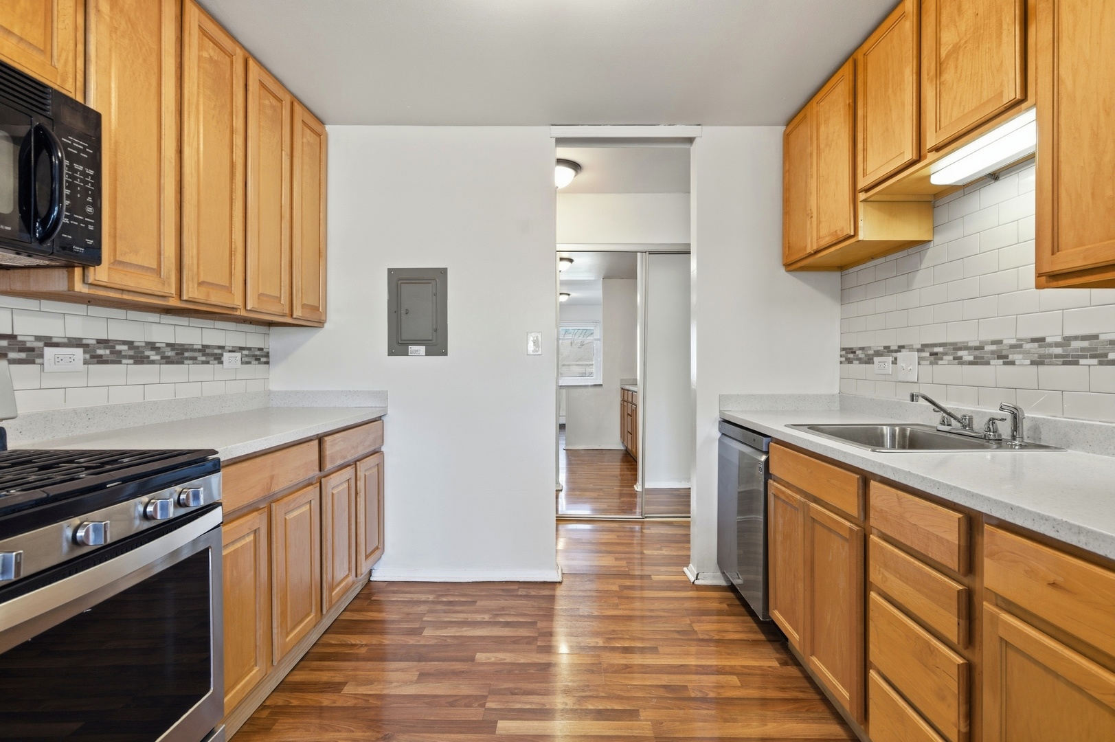 2620 N Windsor Drive Unit: 204