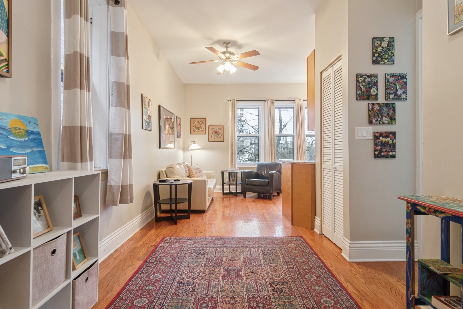 1633 E Hyde Park Boulevard Unit: 3D