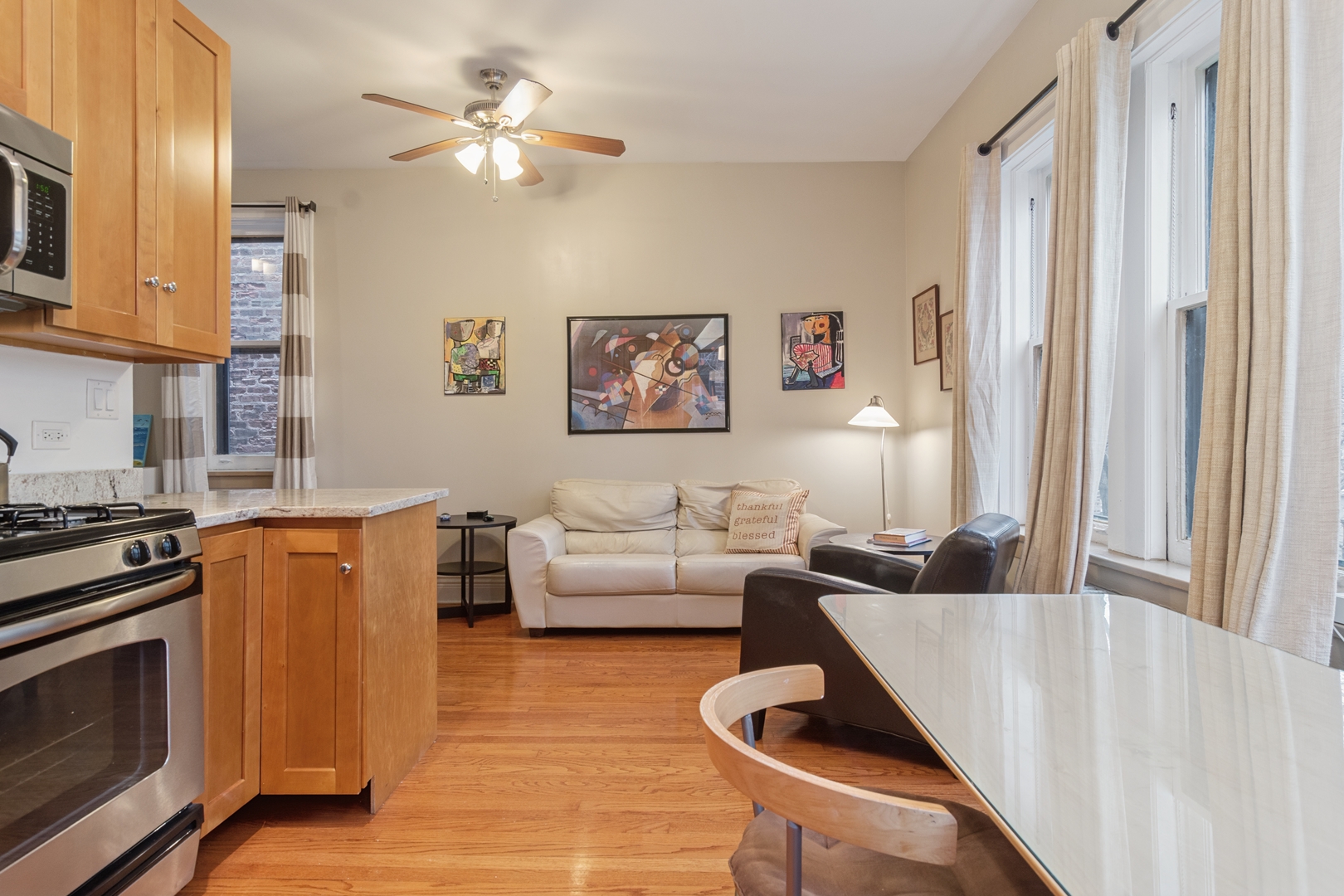 1633 E Hyde Park Boulevard Unit: 3D