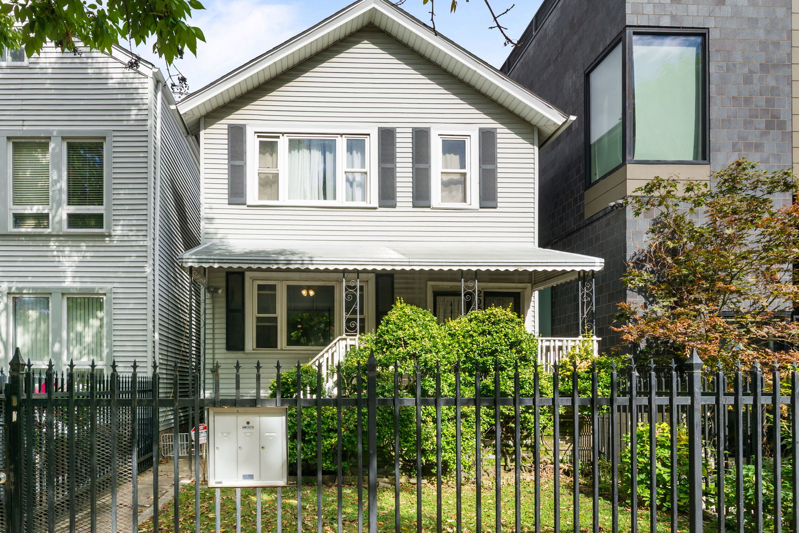 2052 W Huron Street