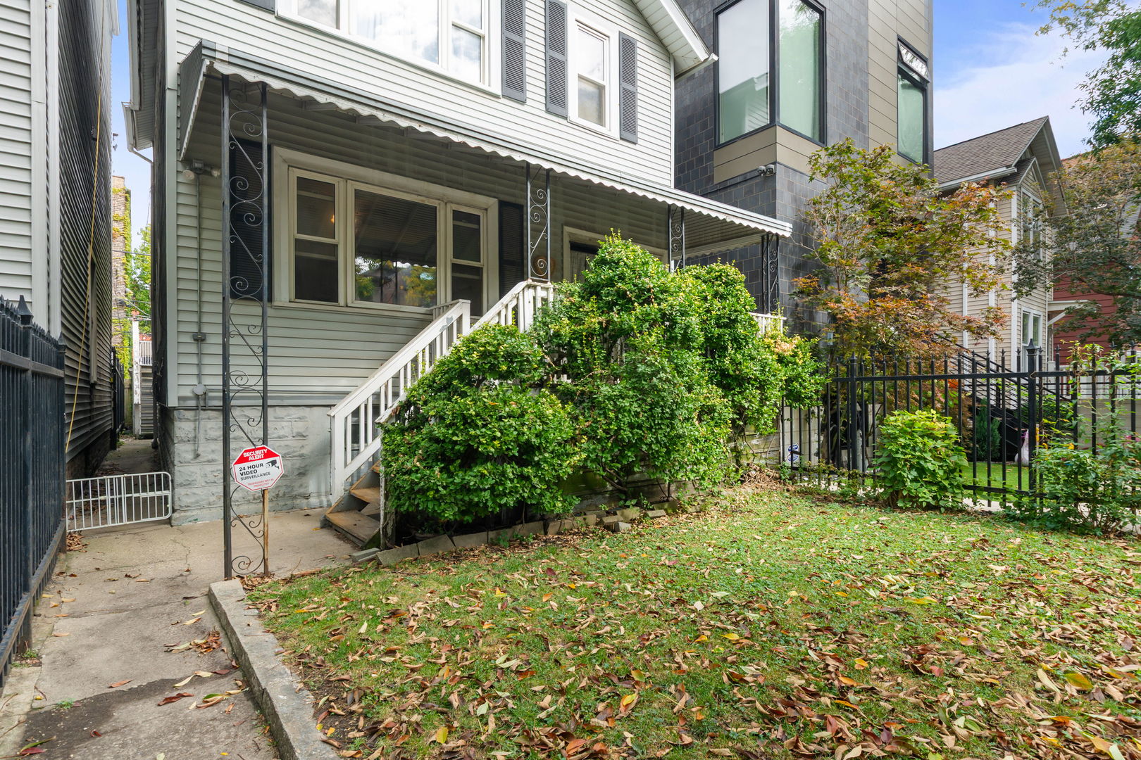 2052 W Huron Street