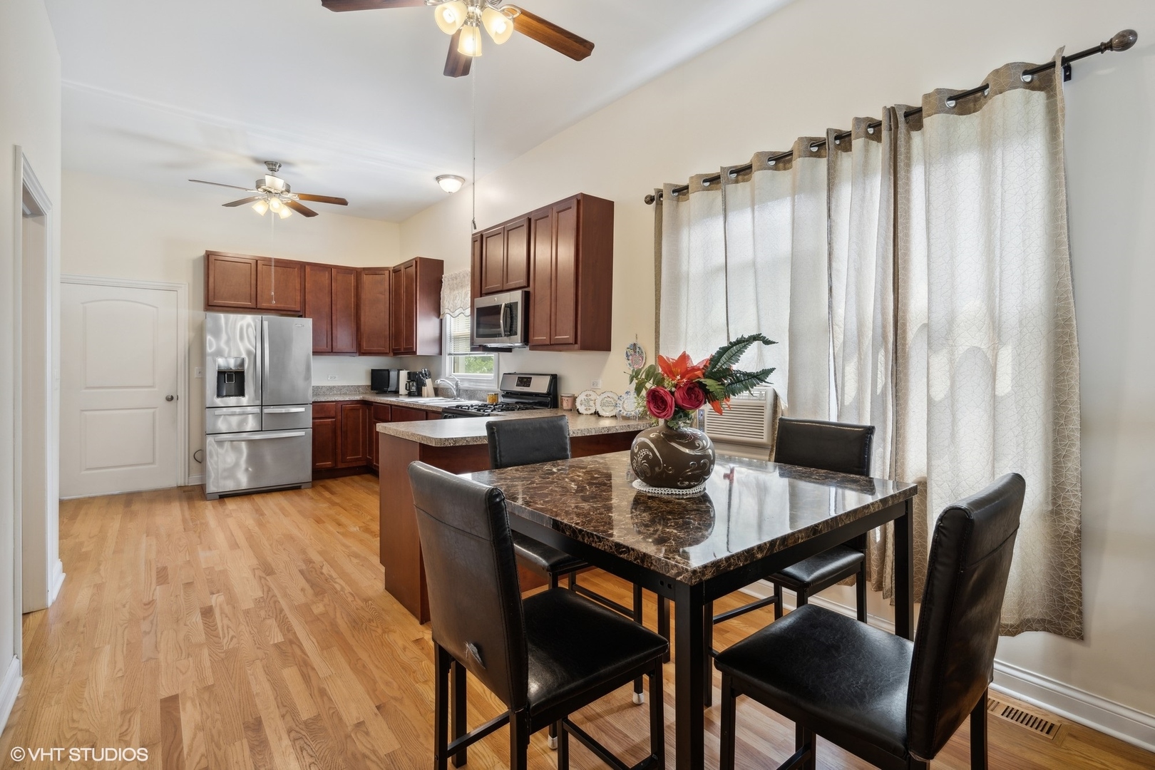 2759-2761 W Francis Place