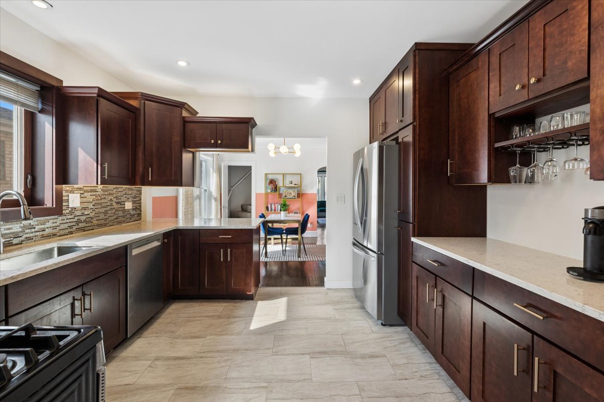 753 Newcastle Avenue