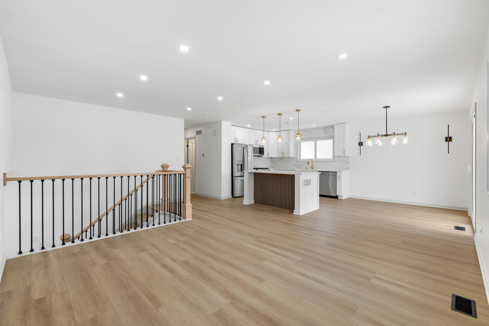 1006 Foxworth Boulevard