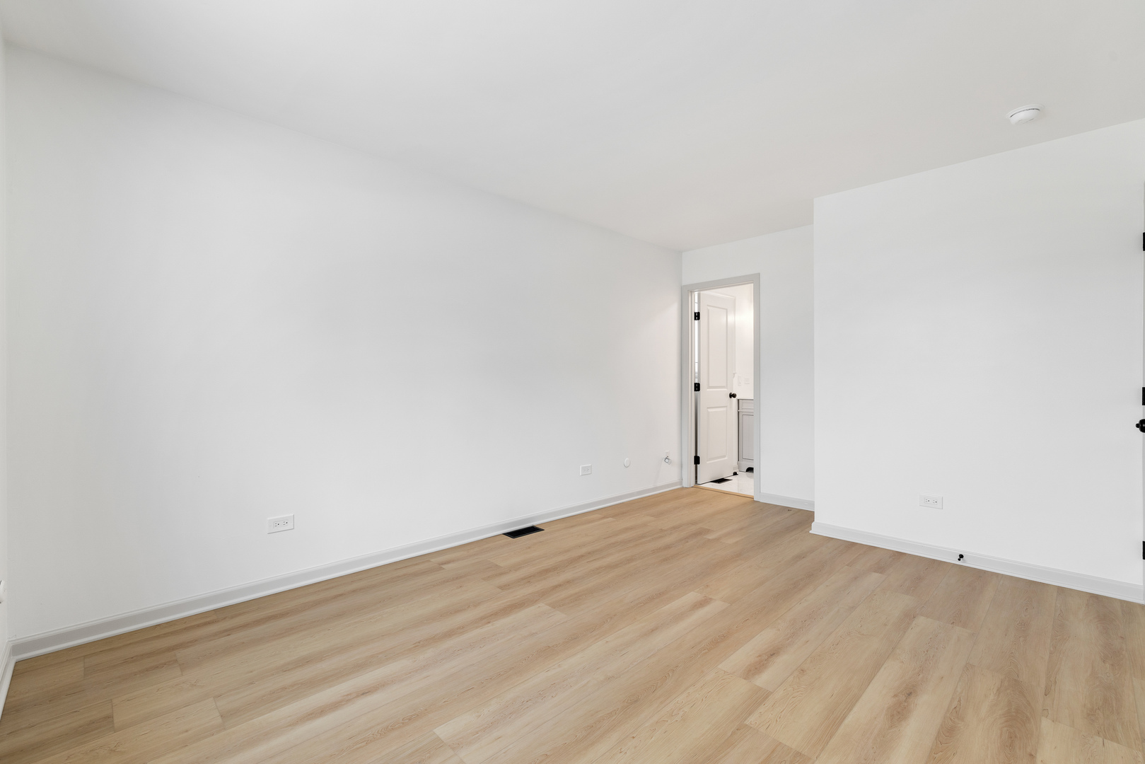 1006 Foxworth Boulevard