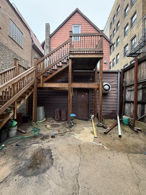 1015 W Belmont Avenue