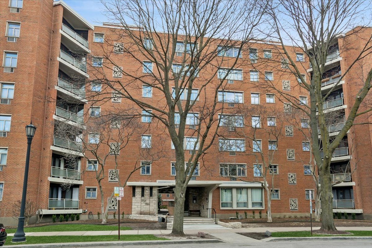 1860 Sherman Avenue Unit: 4SW