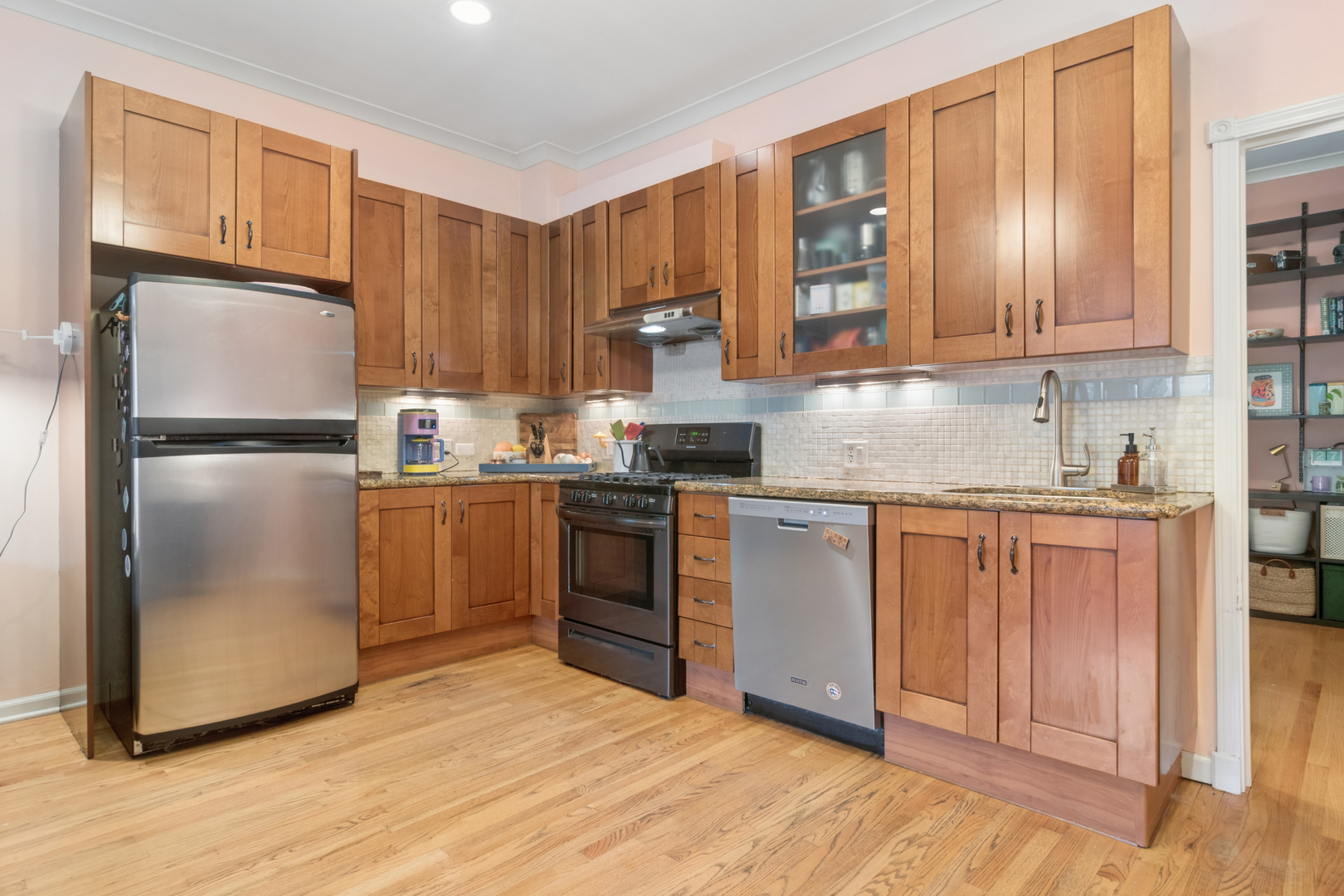 1234 W Winnemac Avenue Unit: 4