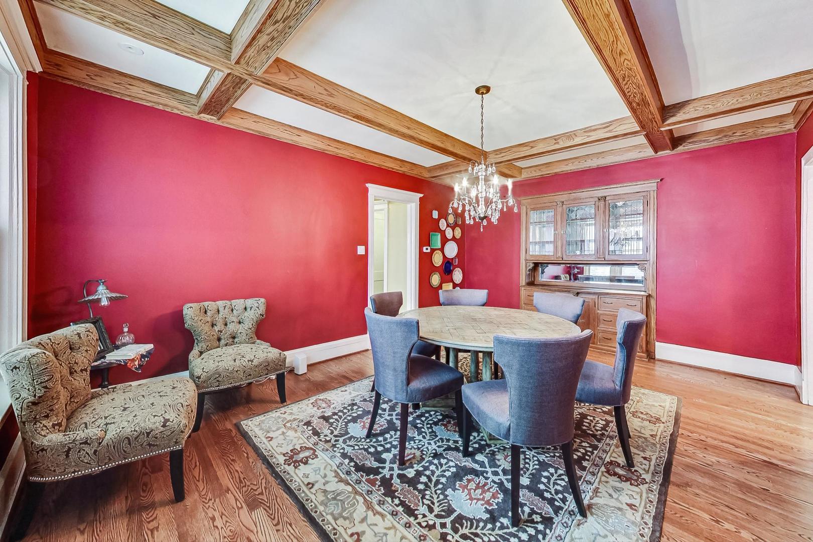 3808 N Pine Grove Avenue Unit: 3N