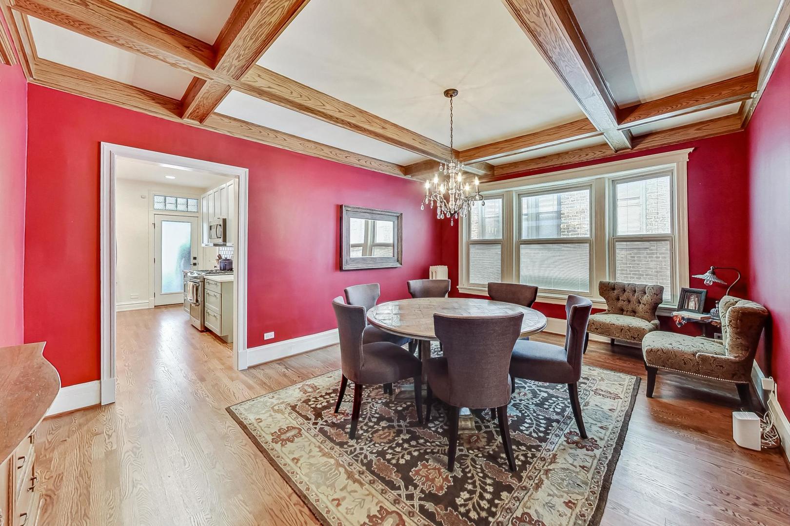 3808 N Pine Grove Avenue Unit: 3N