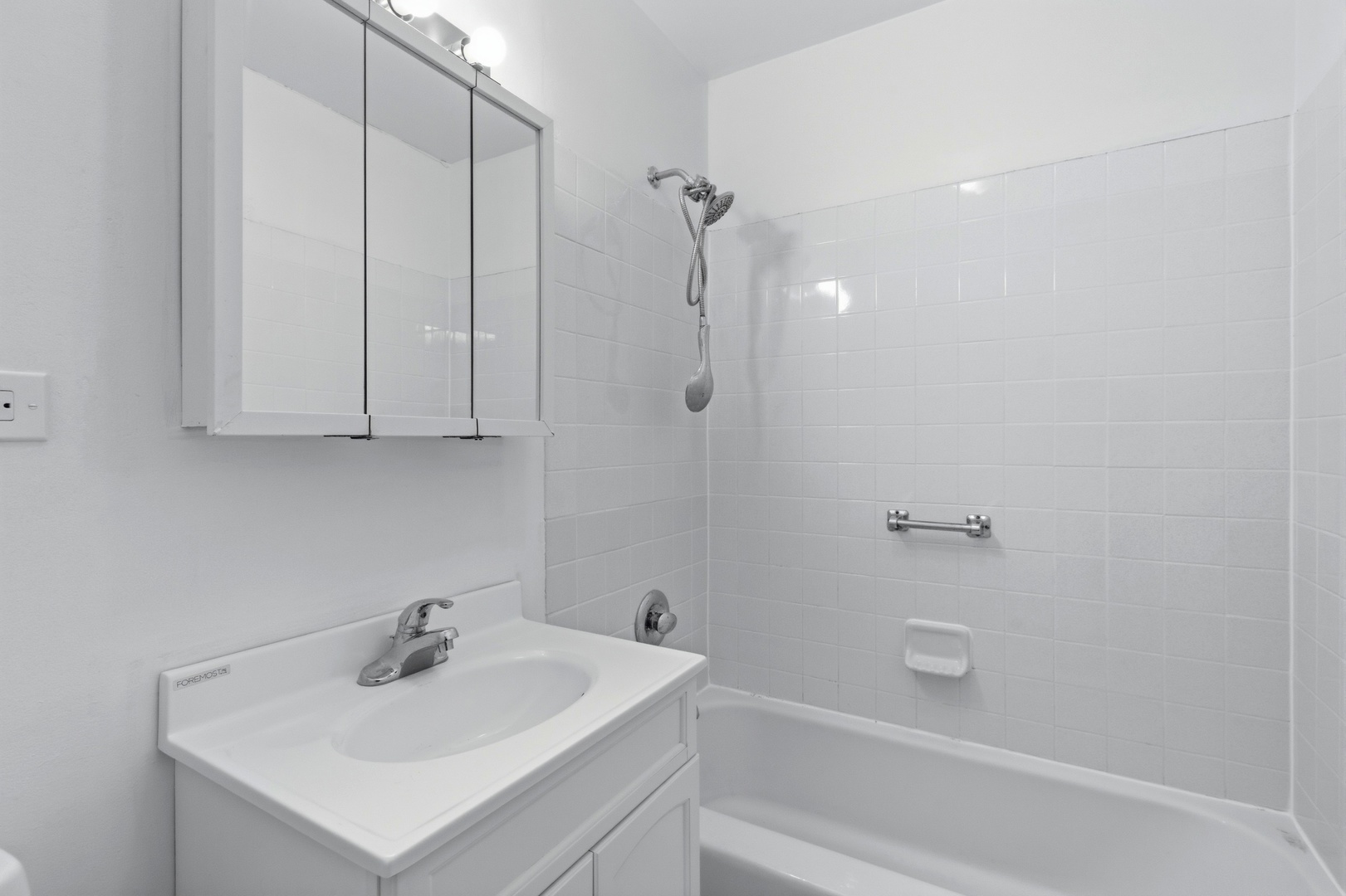 2620 N Windsor Drive Unit: 204