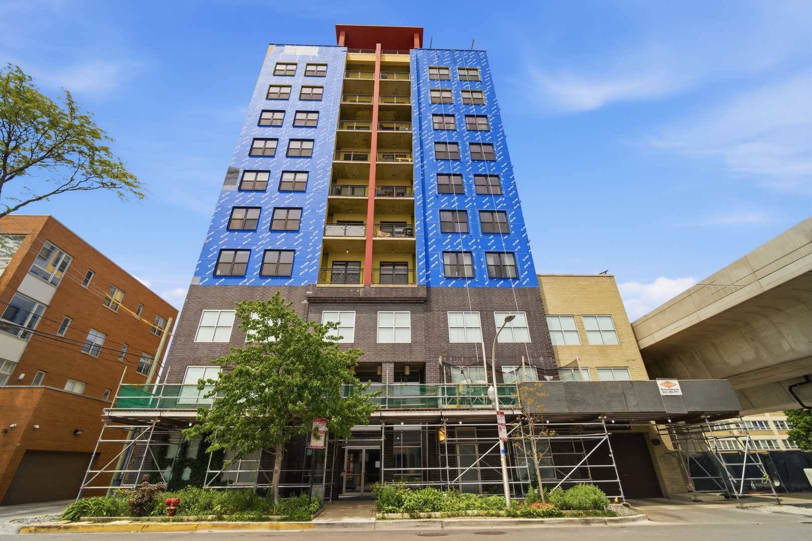 1122 W CATALPA Avenue Unit: 910