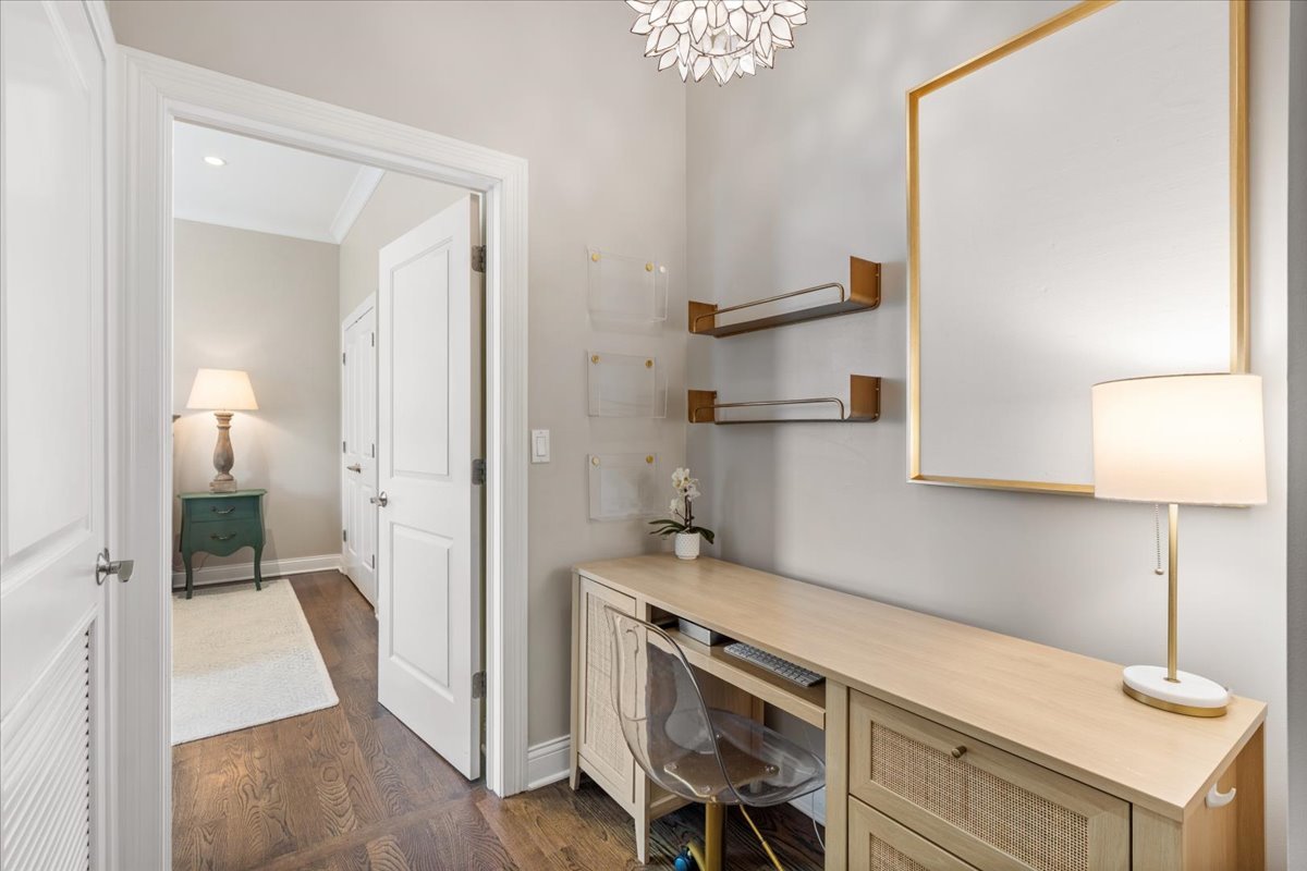 4860 N Clark Street Unit: 3S
