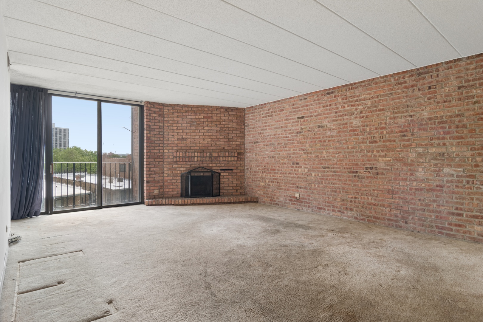 651 W Sheridan Road Unit: 6D
