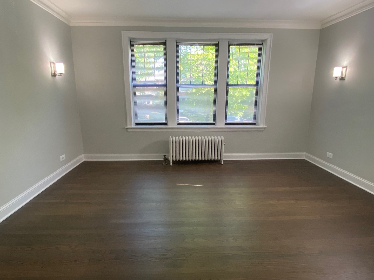 1525 W Estes Avenue Unit: A1