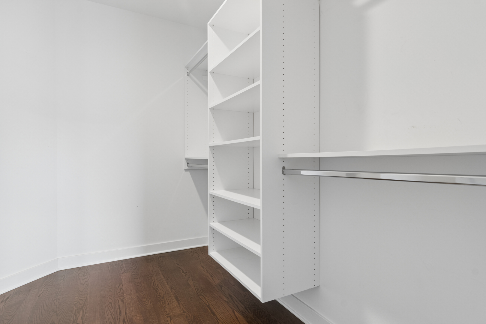 4845 N Keystone Avenue Unit: 2N
