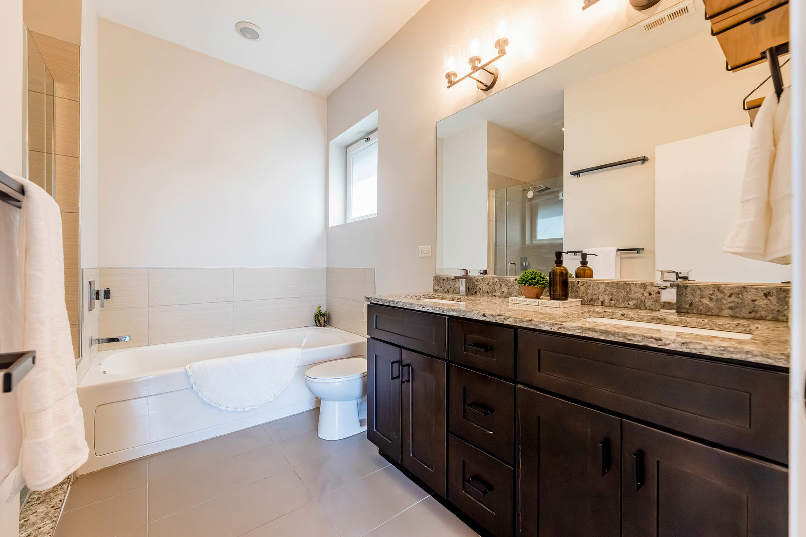 1816 N California Avenue Unit: 3S