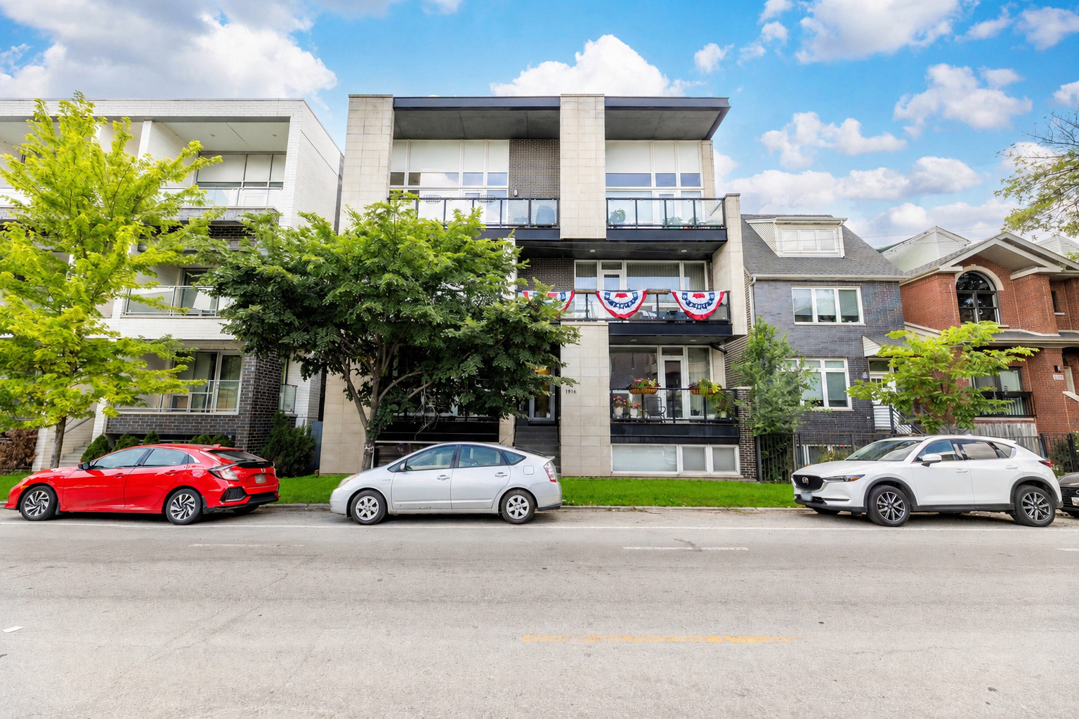 1816 N California Avenue Unit: 3S