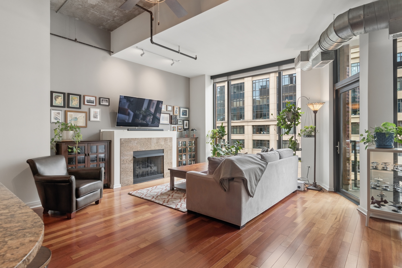 520 S State Street Unit: 1504