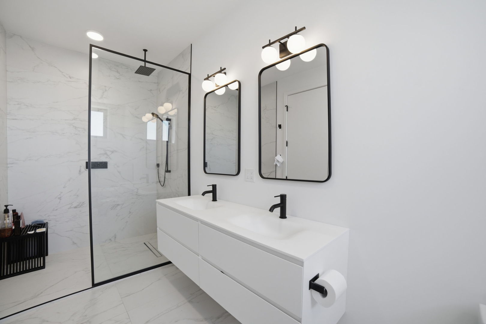 5039 N Winthrop Avenue Unit: 2F