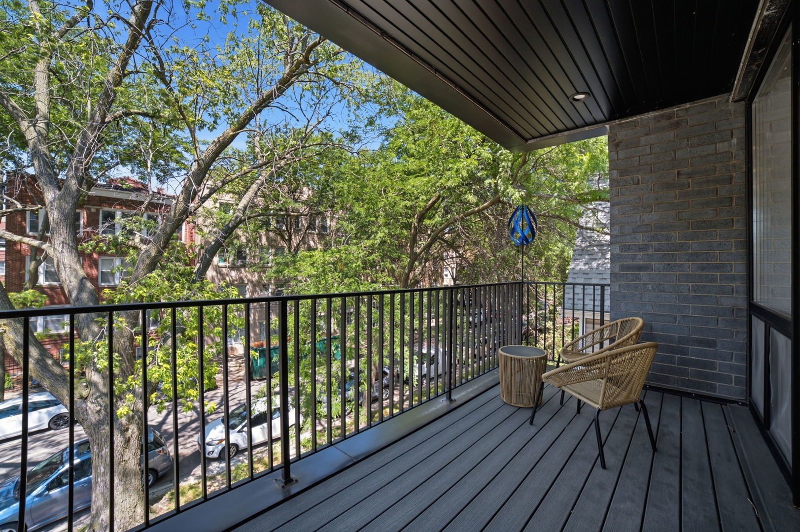 5039 N Winthrop Avenue Unit: 2F