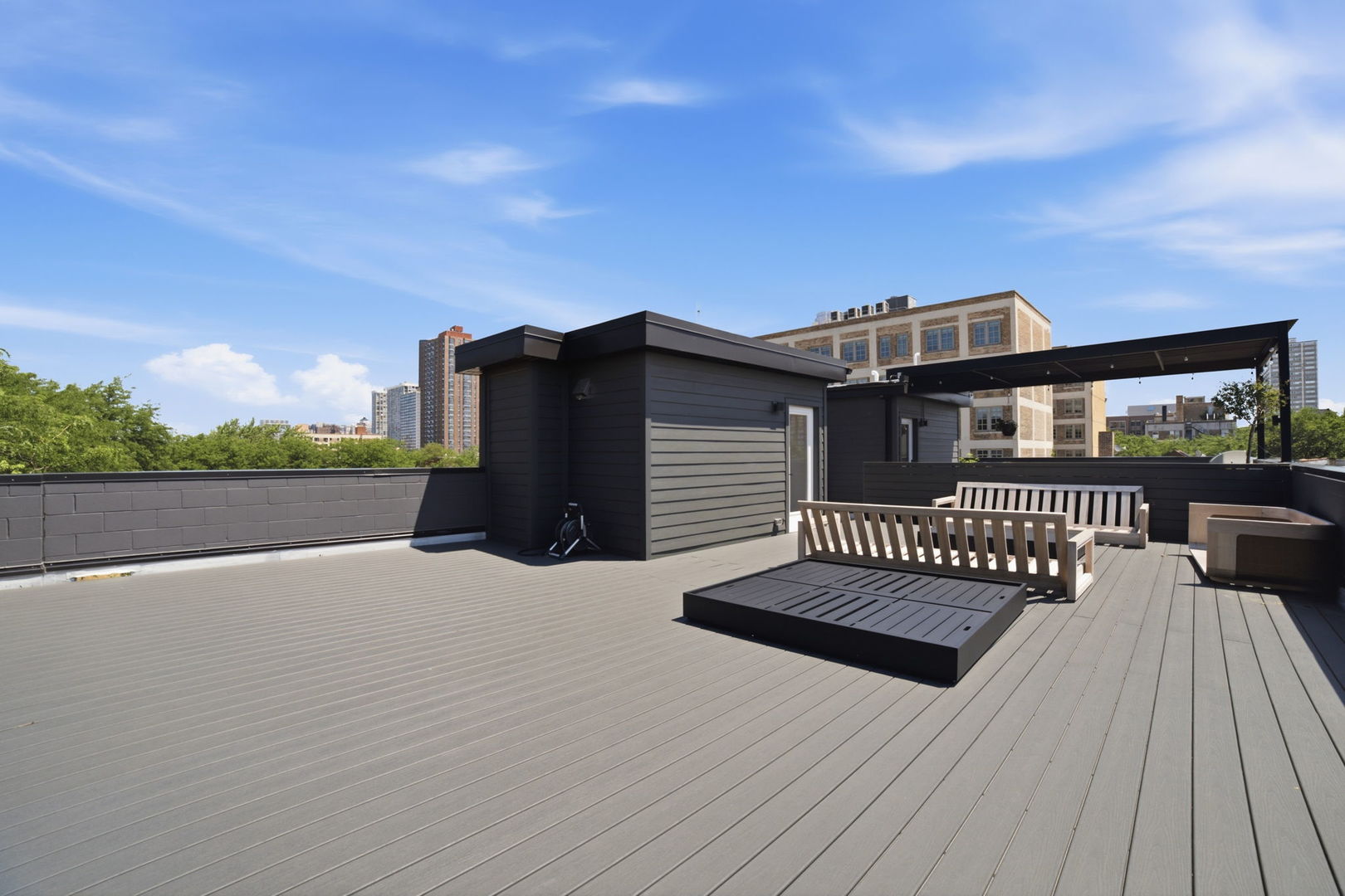 5039 N Winthrop Avenue Unit: 2F