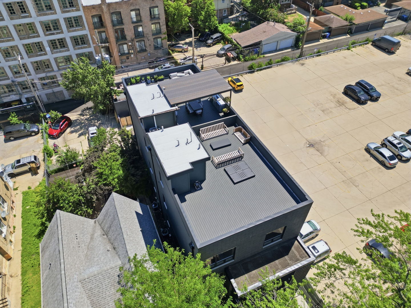 5039 N Winthrop Avenue Unit: 2F