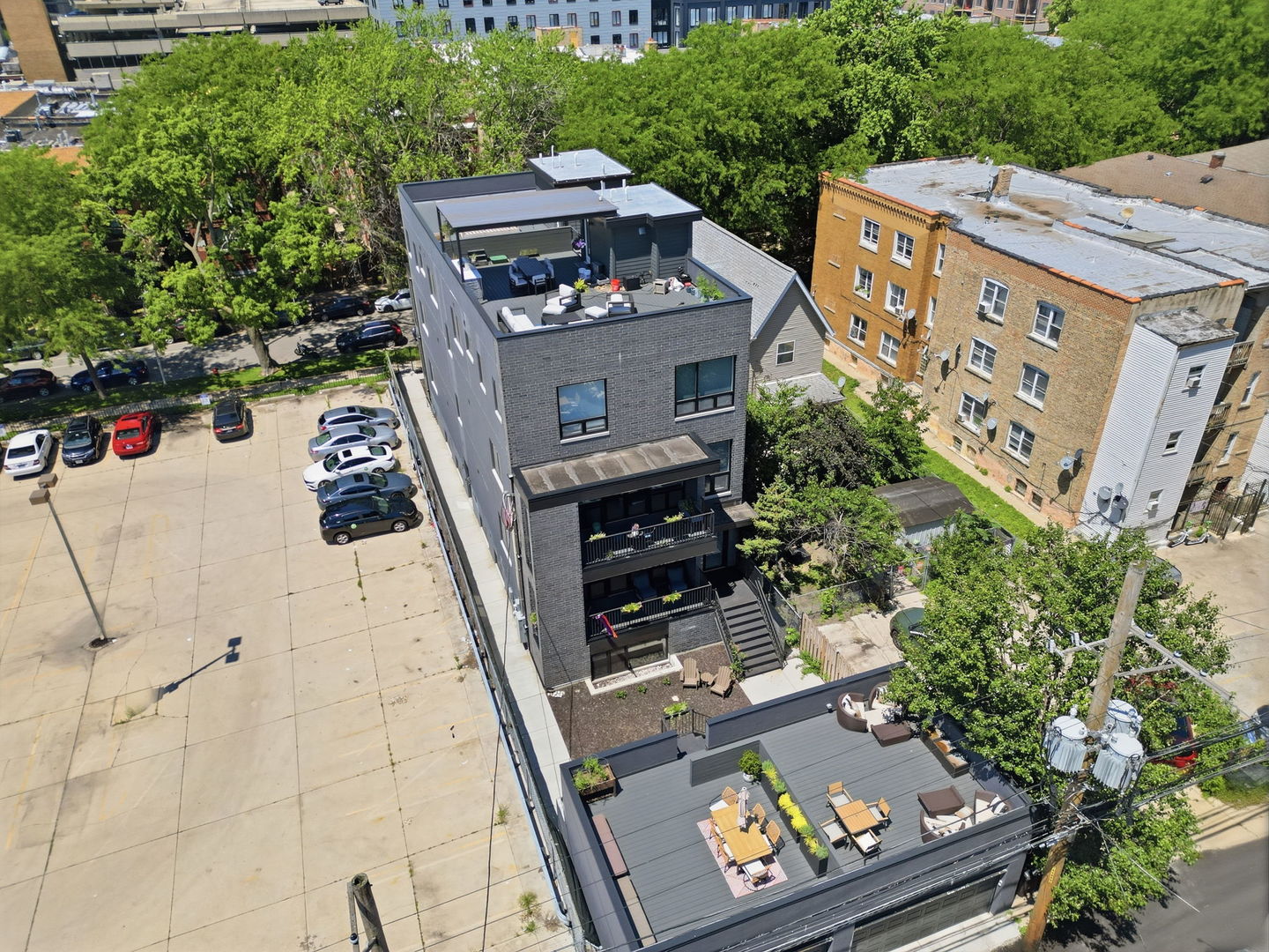 5039 N Winthrop Avenue Unit: 2F