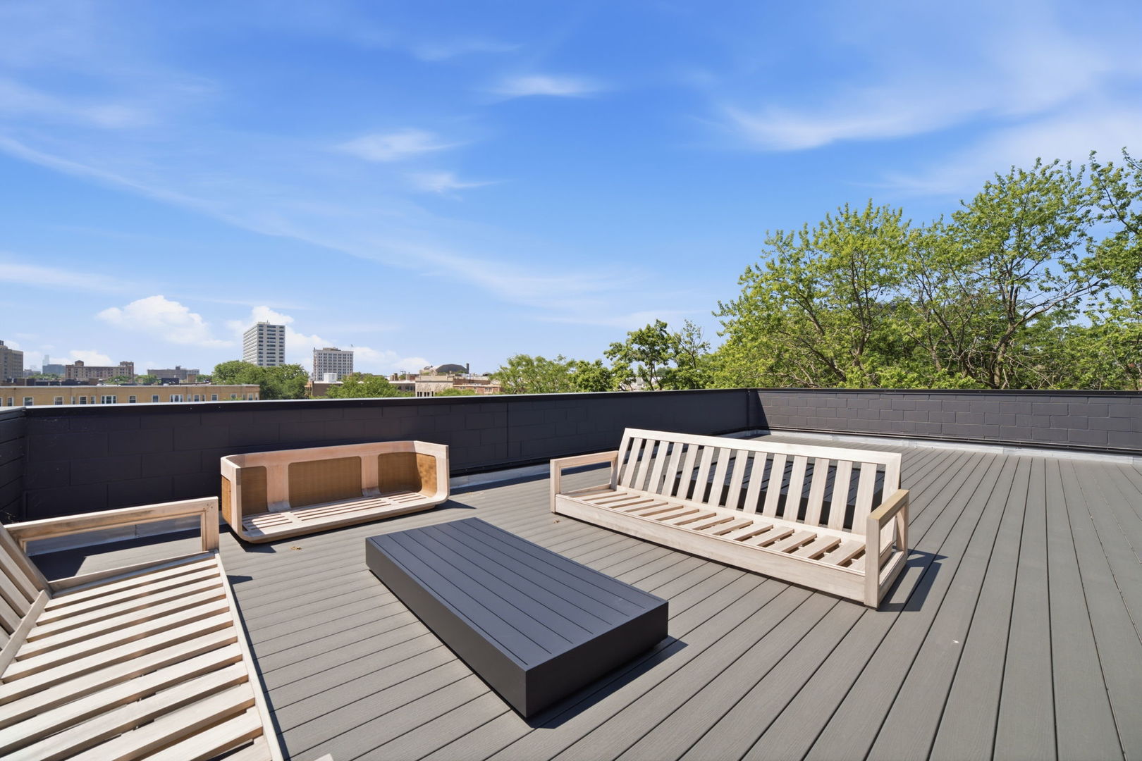 5039 N Winthrop Avenue Unit: 2F