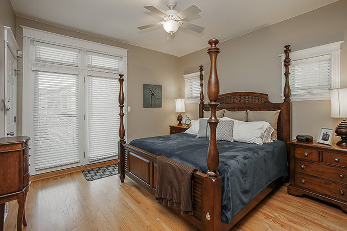 3836 N Janssen Avenue Unit: 2