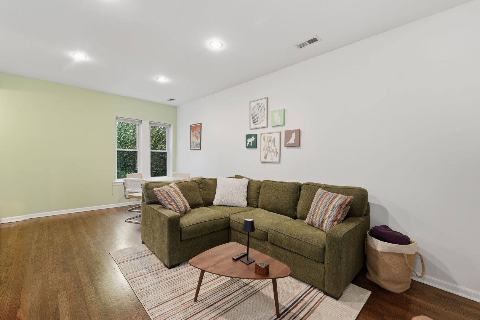 1733 W Catalpa Avenue Unit: 1